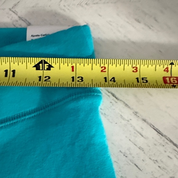 Nike Sportswear Classic Women’s High Waisted 8” Biker Shorts, Size Medium. New! - Picture 5 of 11